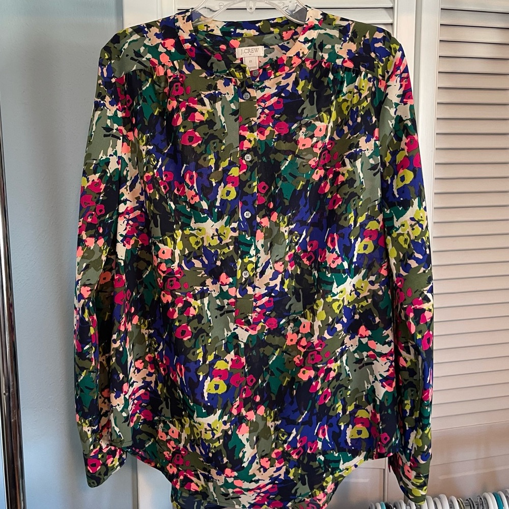 Floral patterned long sleeve blouse